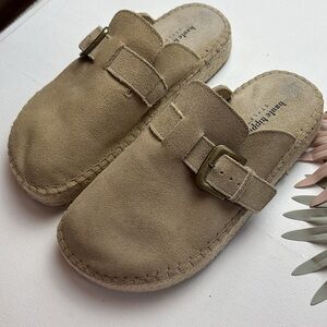 Haute Hippie Style Aria Tan Suede Slip-On Clogs - Size 7.5